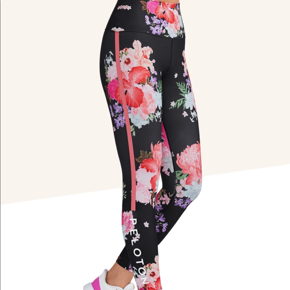 Peloton Cadence Legging (L) NWT